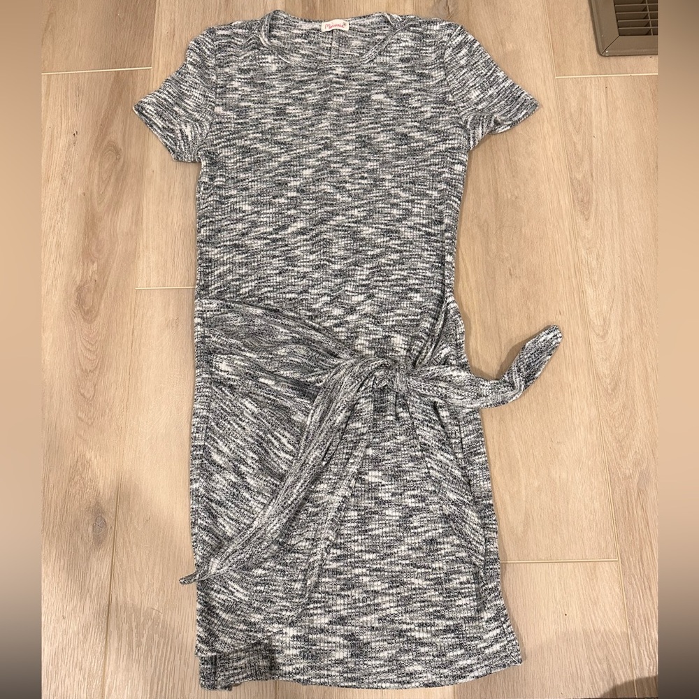 Black white marbled cotton ribbed dress with tie